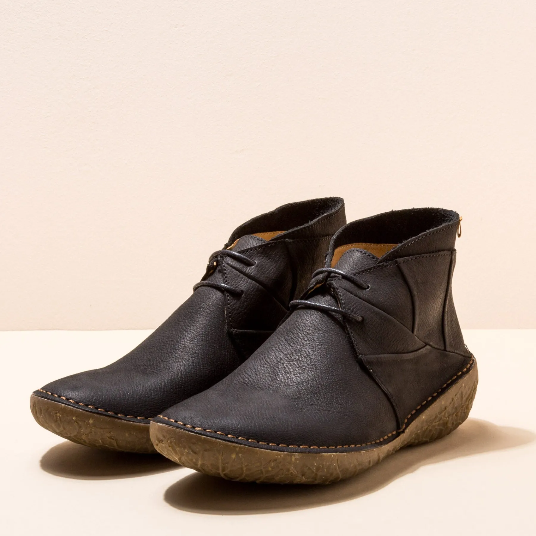 Damen El Naturalista 5730 Borago