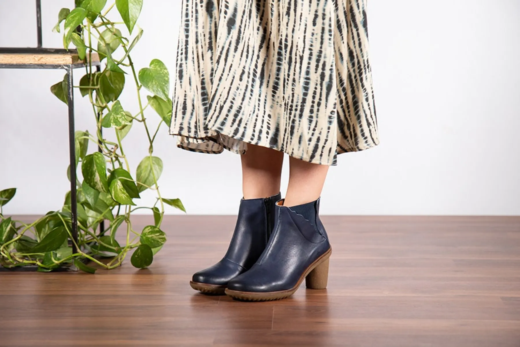 Damen El Naturalista 5161 Trivia