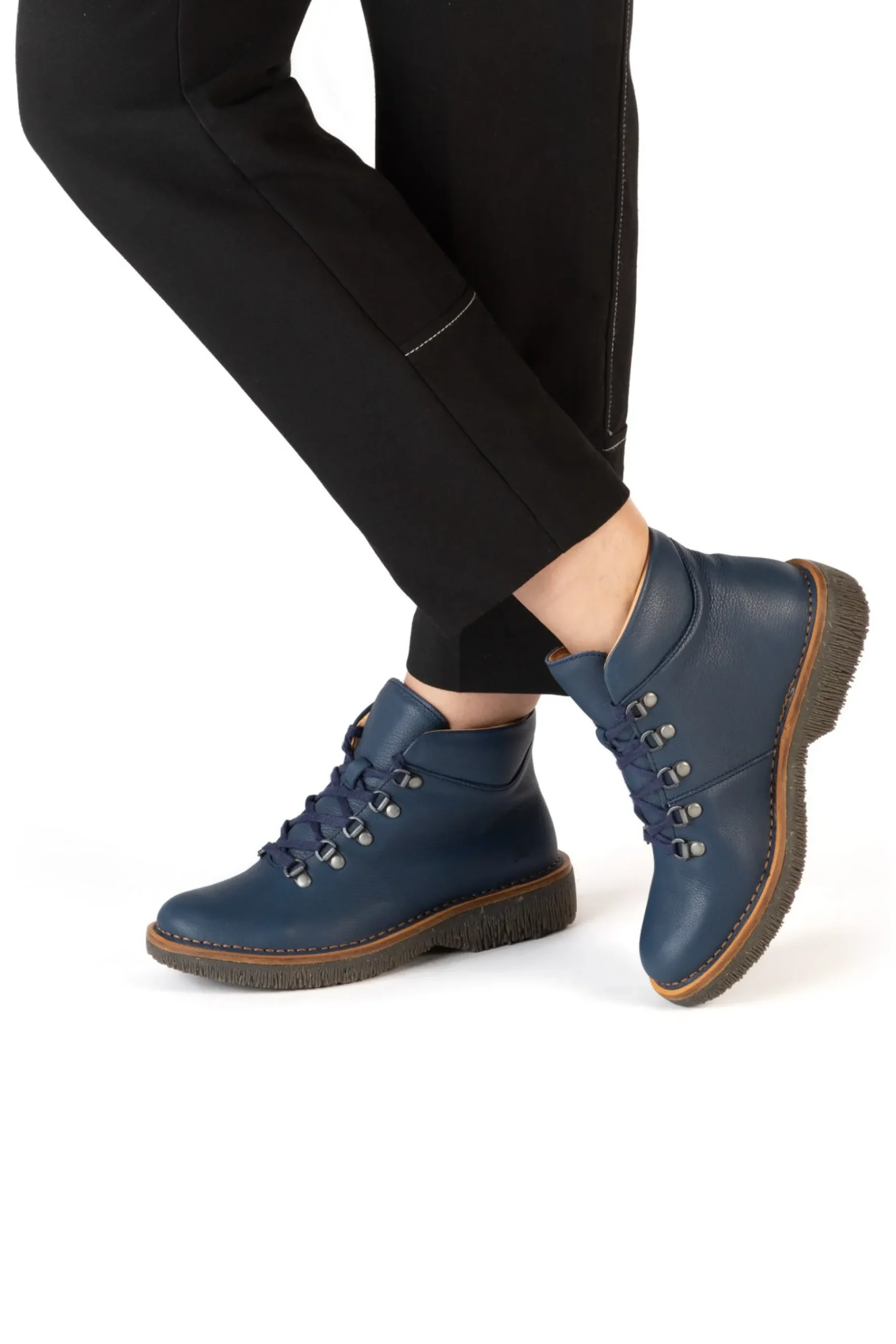 Damen El Naturalista 5578 Volcano